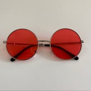Retro fun sunglasses